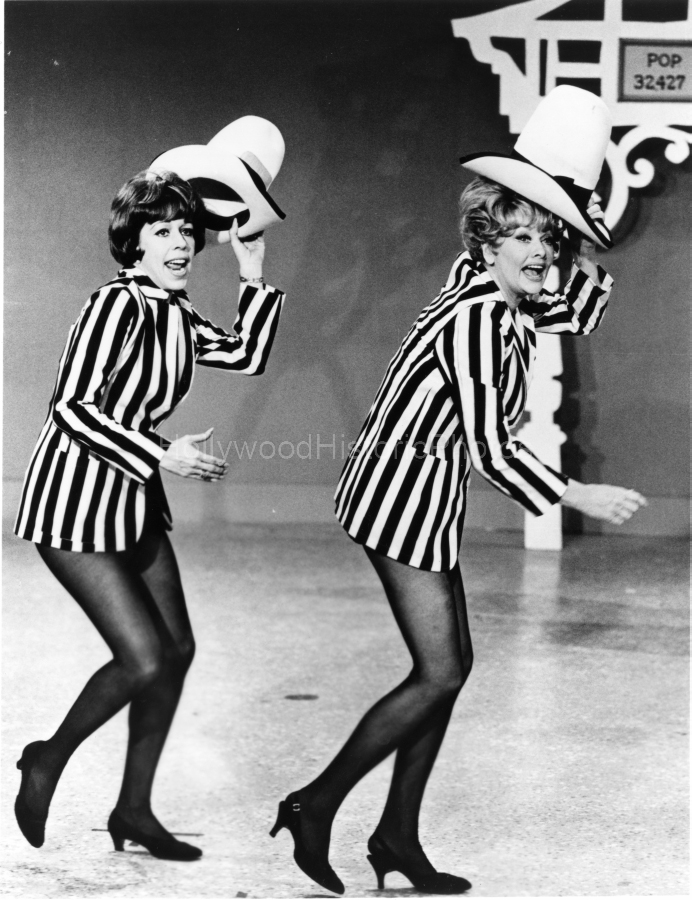 1967 With Carol Burnett.jpg